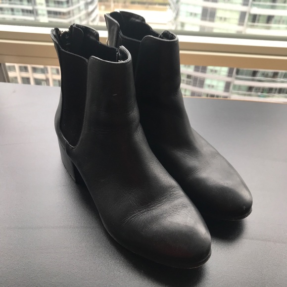 Steve Madden Leather Booties - Picture 4 of 5